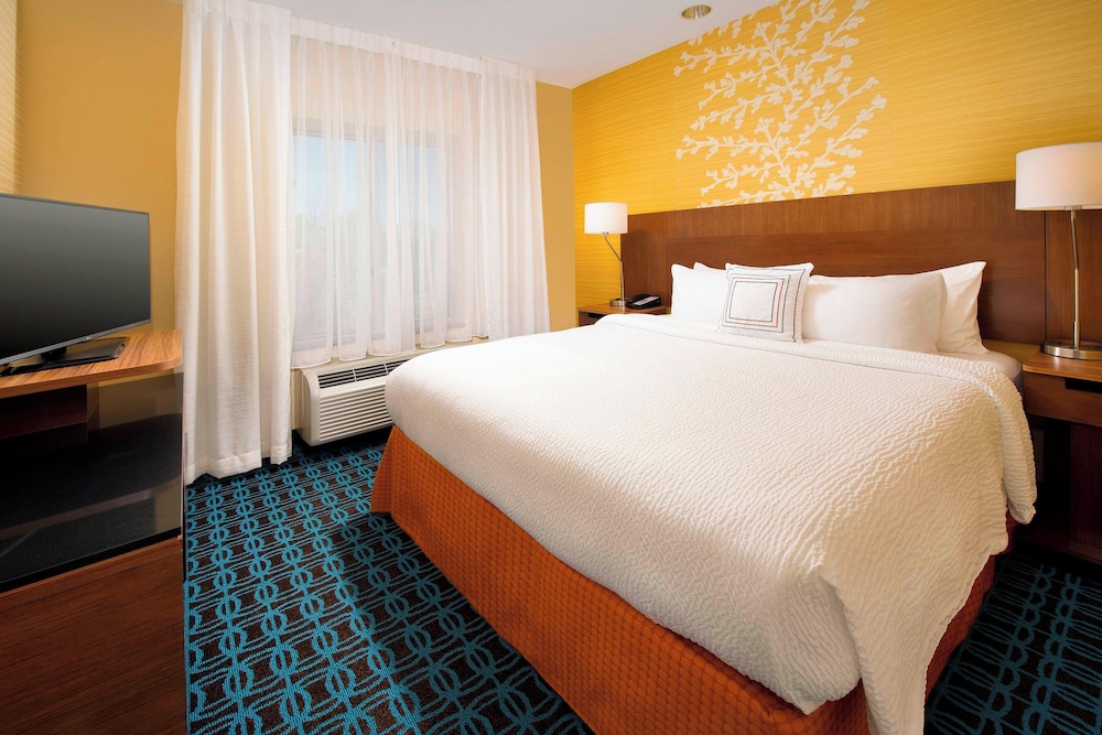 1 Bedroom, Suite, King Bed, Sofa
