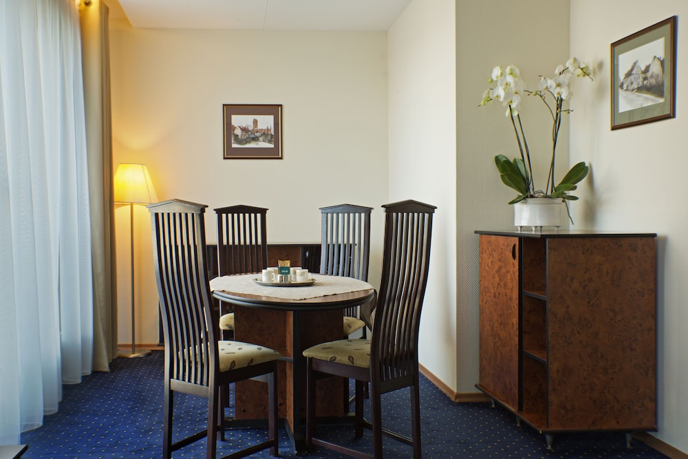 Grata by Centrum Hotels 33/47