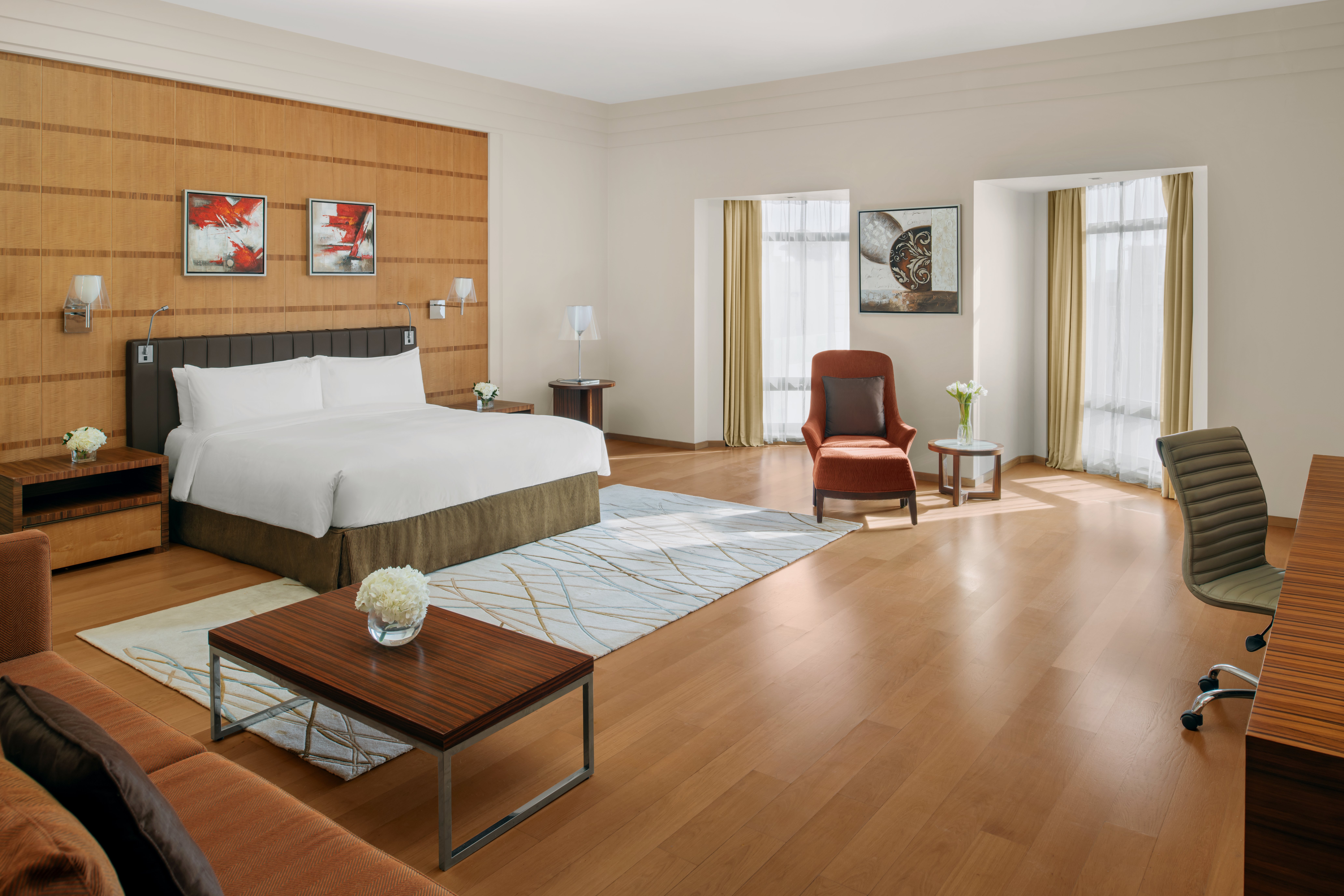 JUNIOR SUITE, QUEEN BED