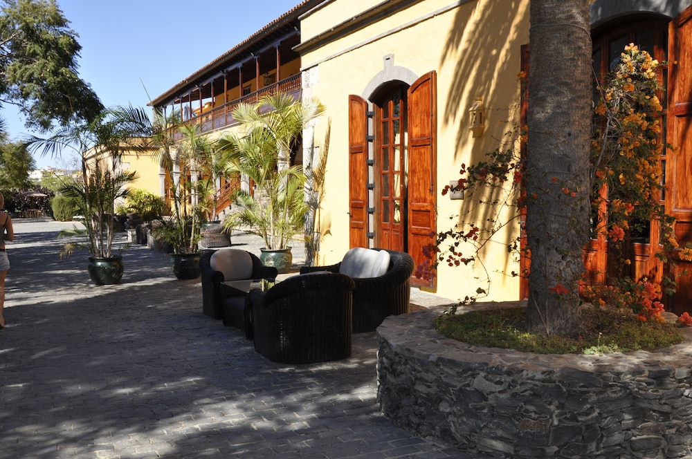 La Hacienda Del Buen Suceso 64/66