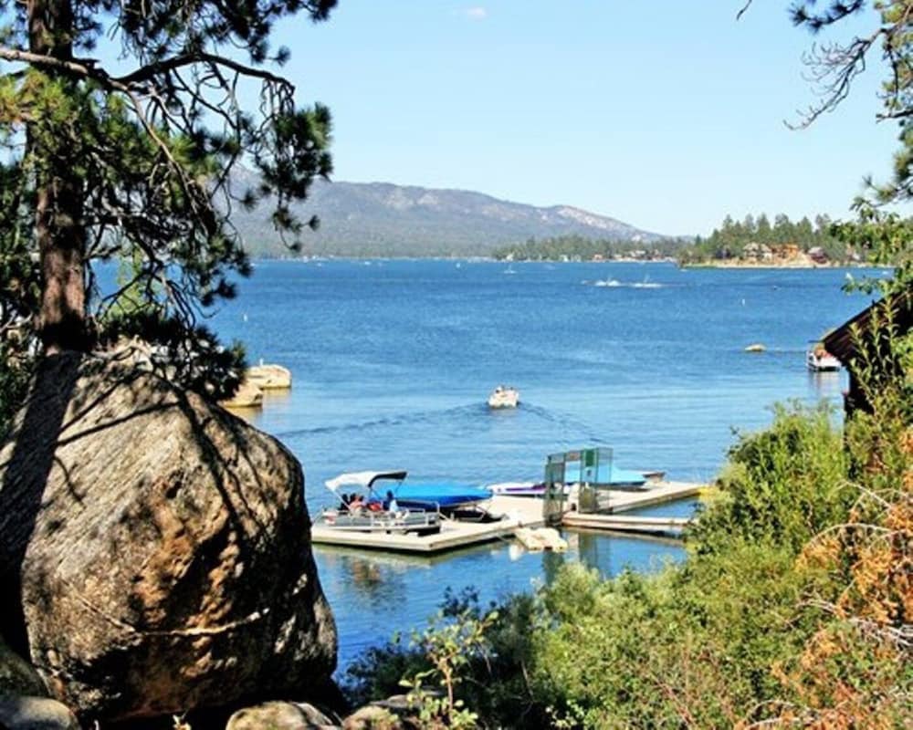 Getaways at Snow Lake Lodge 47/50
