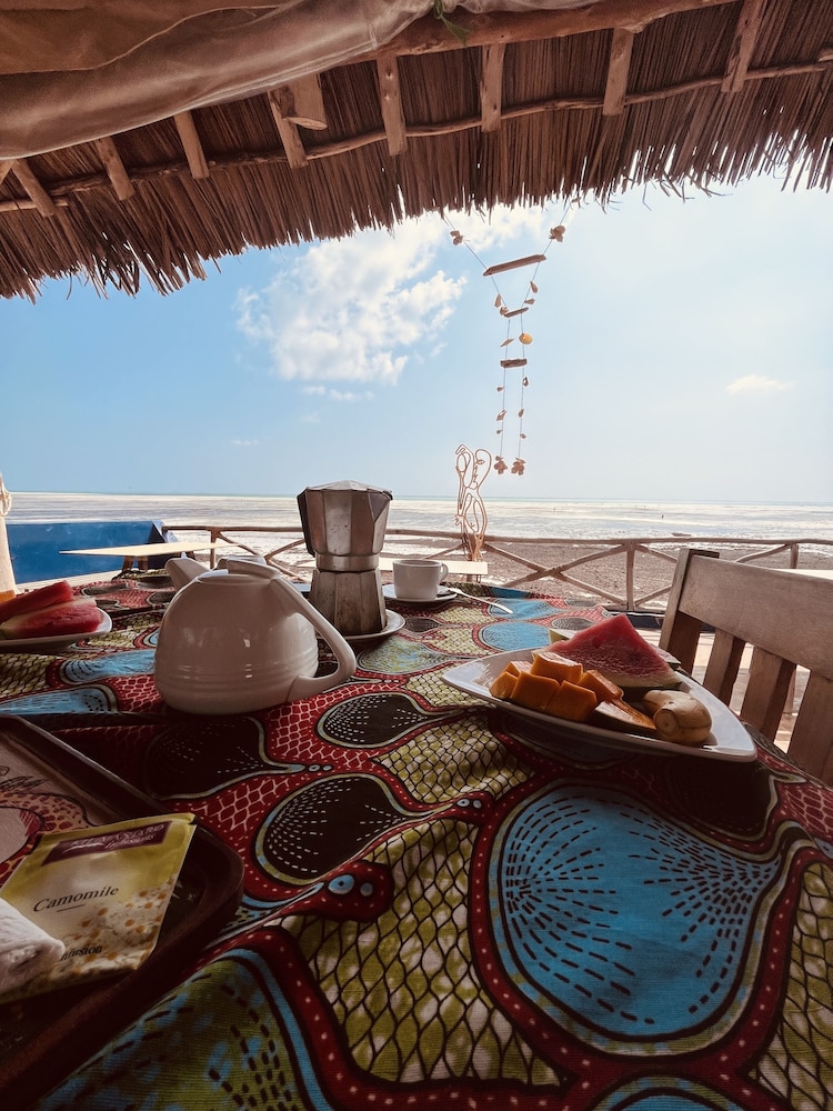 Arthotel Zanzibar 35/50