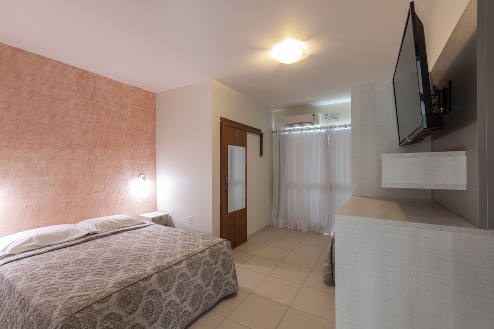 Hotel Cores do Mar 15/65