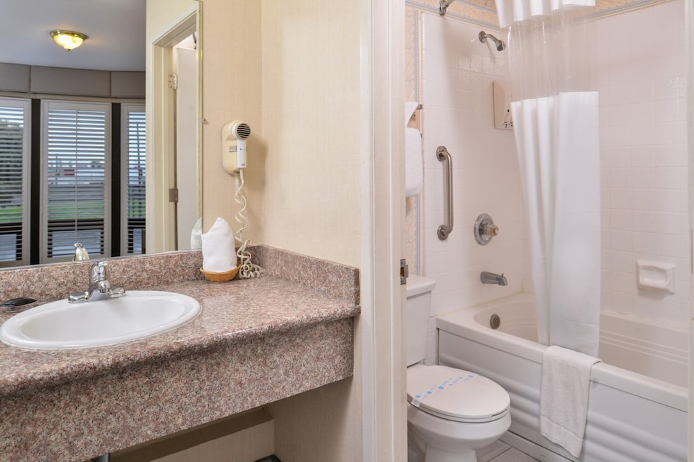 Americas Best Value Inn San Carlos San Francisco 38/39