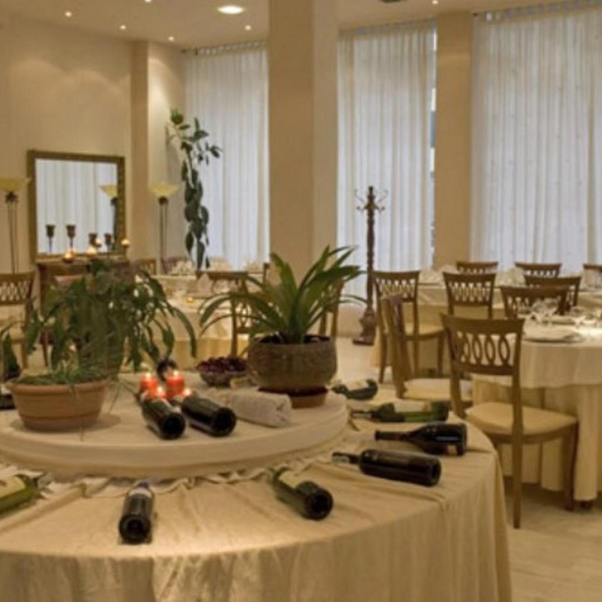 Akropoli Hotel 25/29