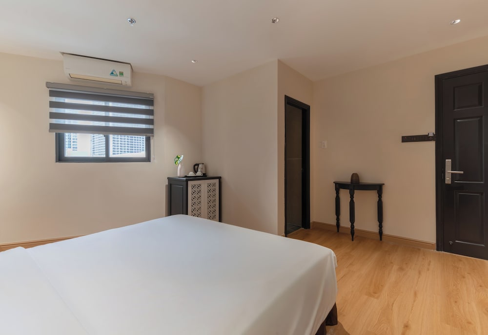 Royal Hotel Nha Trang 27/55