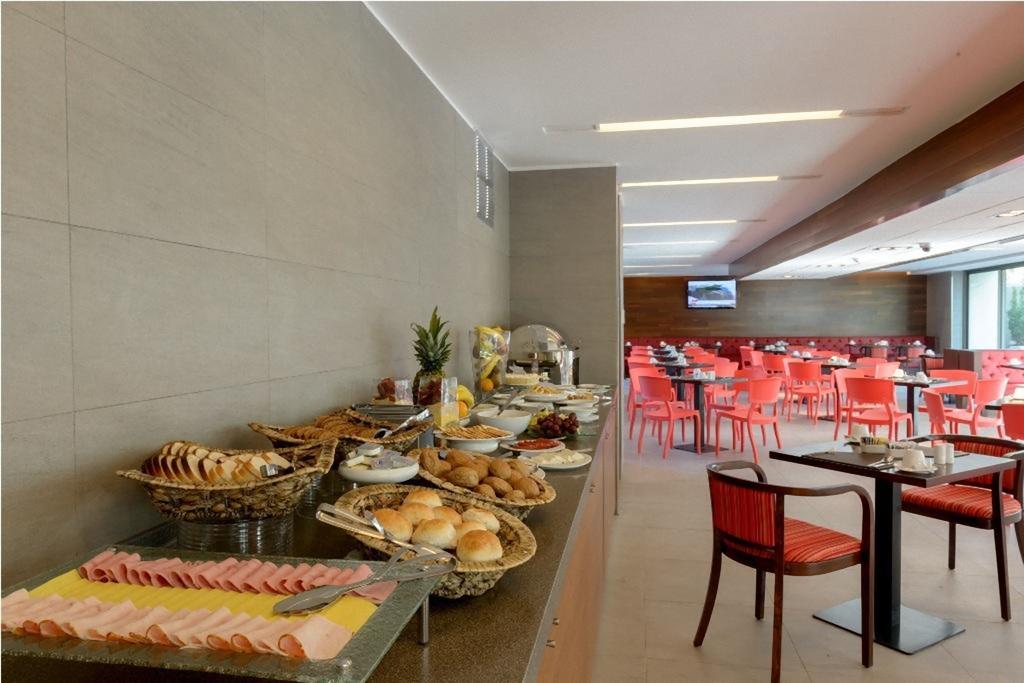 Abba Presidente Suites Santiago 36/50