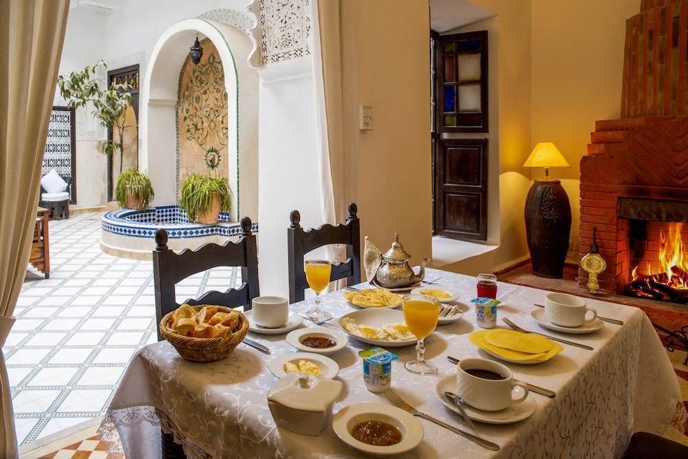 Riad Al Jana 33/50