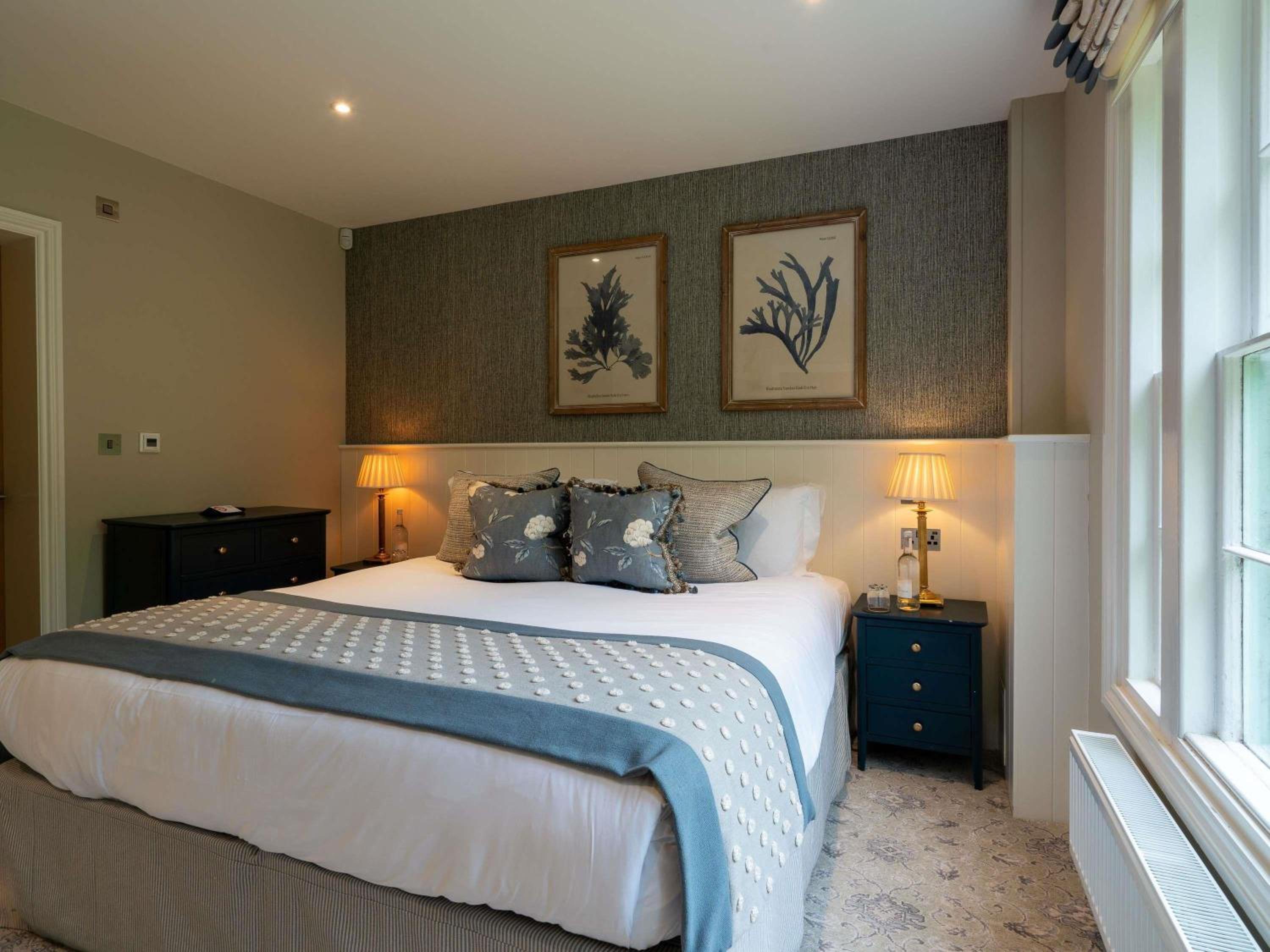3 Bedrooms, Grand, Cottage, 2 Double Beds, Single Bed
