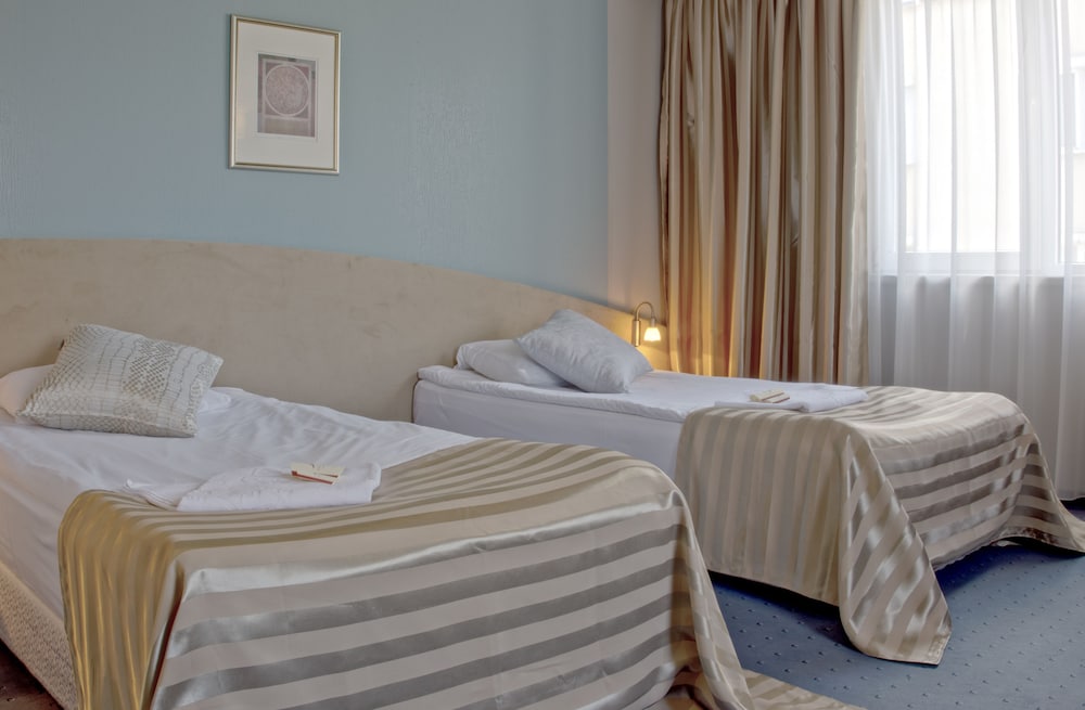 Hotel Triada 18/76
