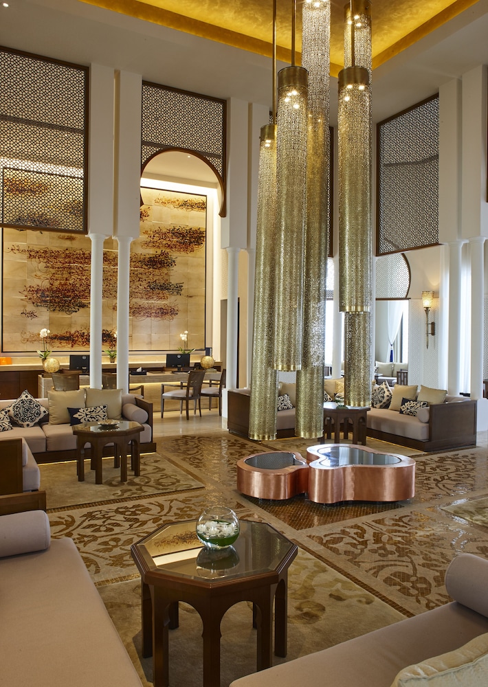 Banyan Tree Tamouda Bay 61/87