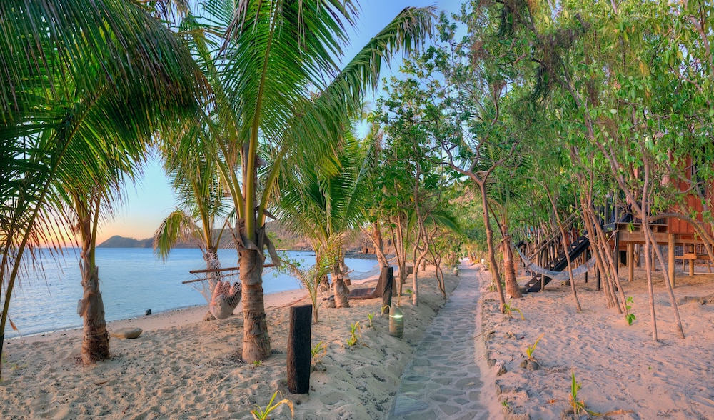 Mantaray Island Resort 64/67