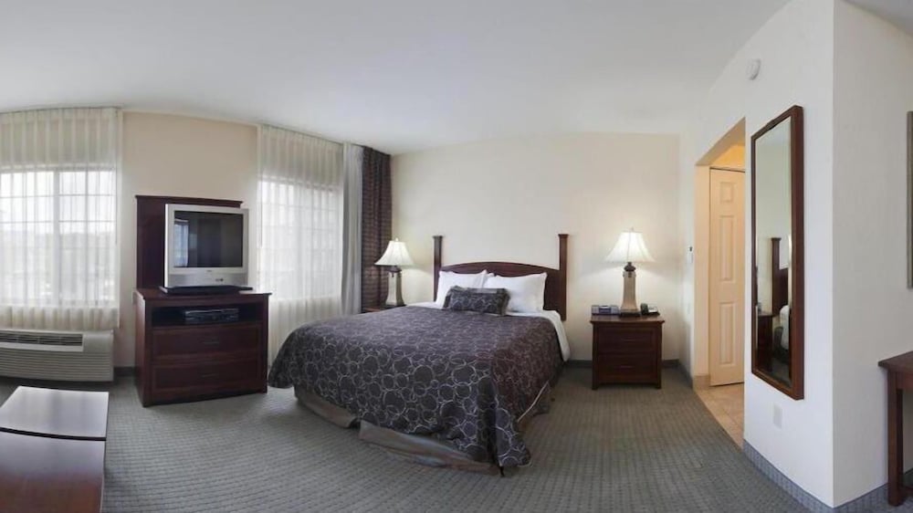 Staybridge Suites Tallahassee I-10 East 21/71