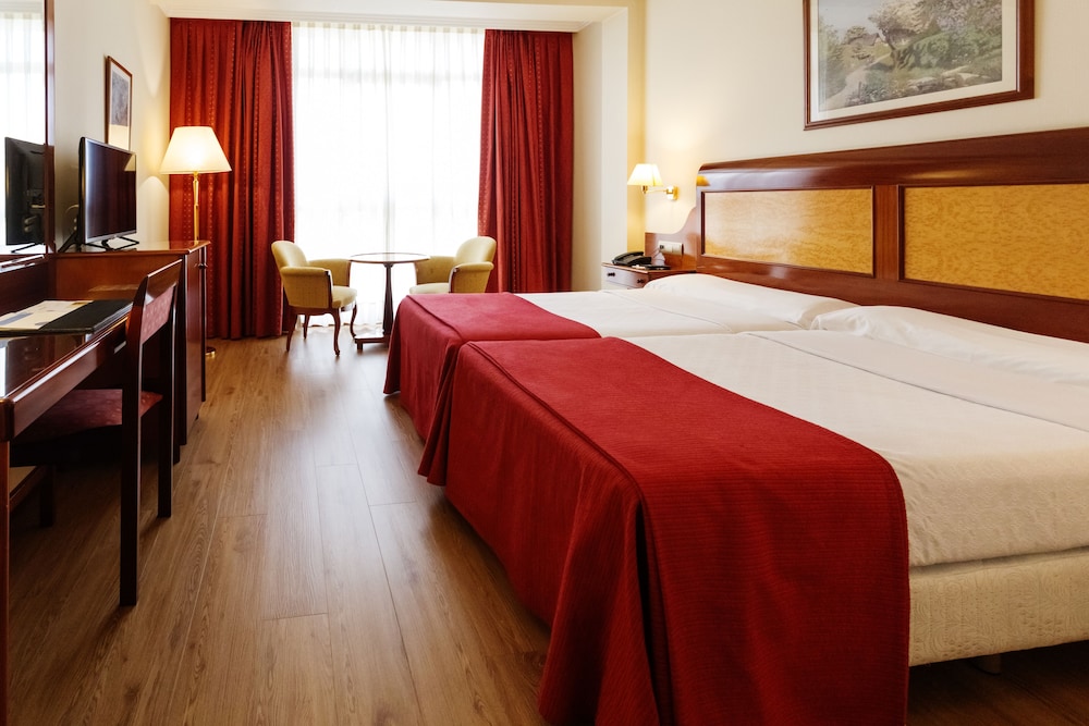 Gran Hotel De Ferrol 4/32