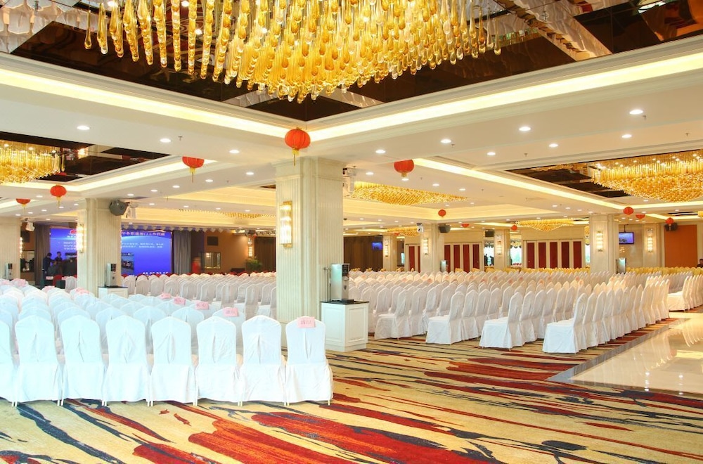 Pantower International Hotel 8/50