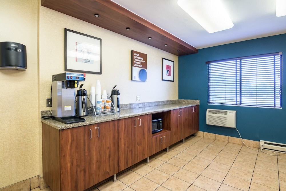 Motel6 Saint Paul, MN - I-94 10/54