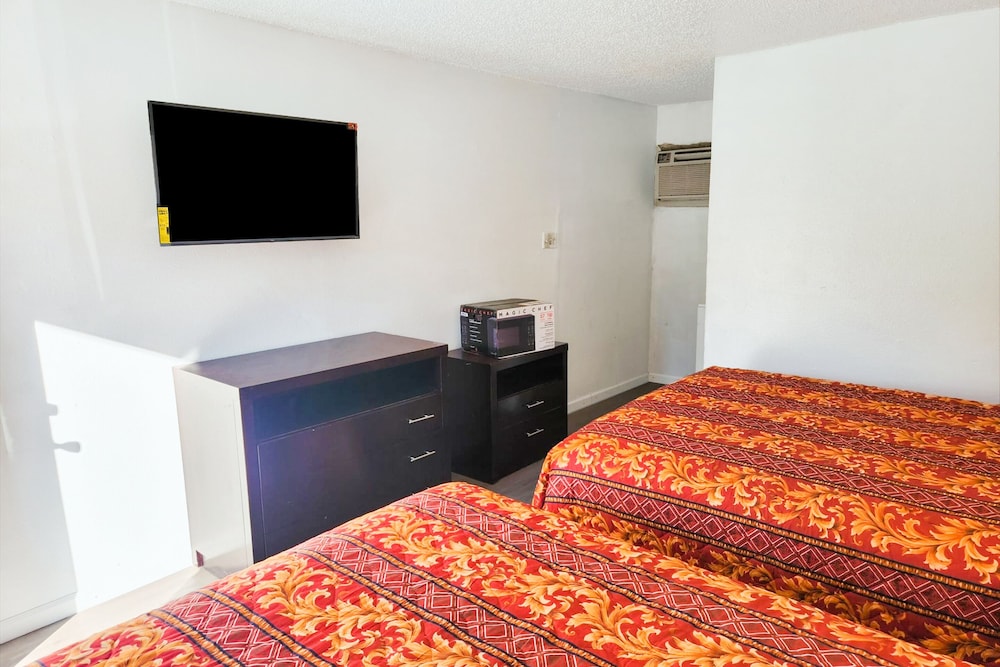 Budget Inn By OYO Palestine TX Hwy 79 20/30