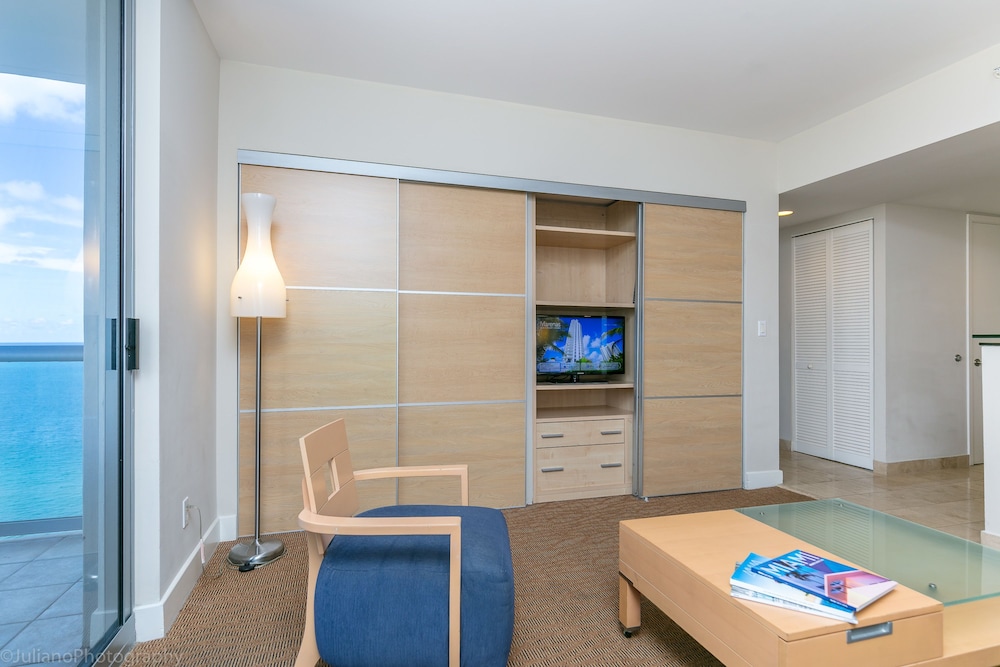 Marenas Beach Resort 32/71