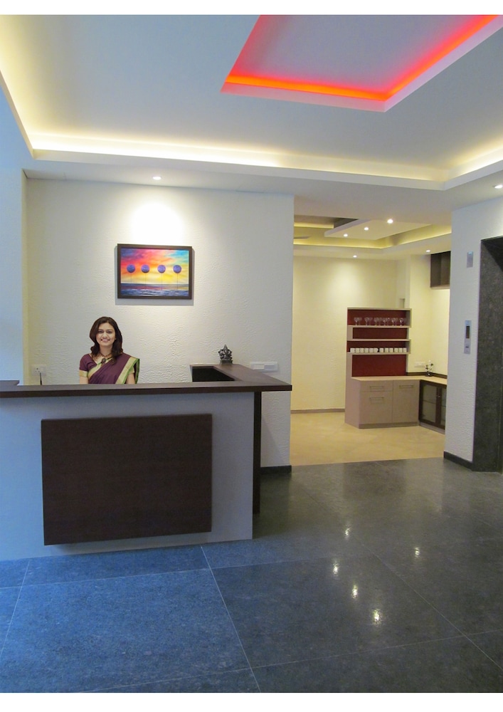 Ixora Suites 9/46
