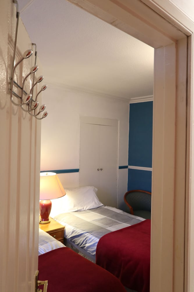 Valentine City Centre Guest House 10/50