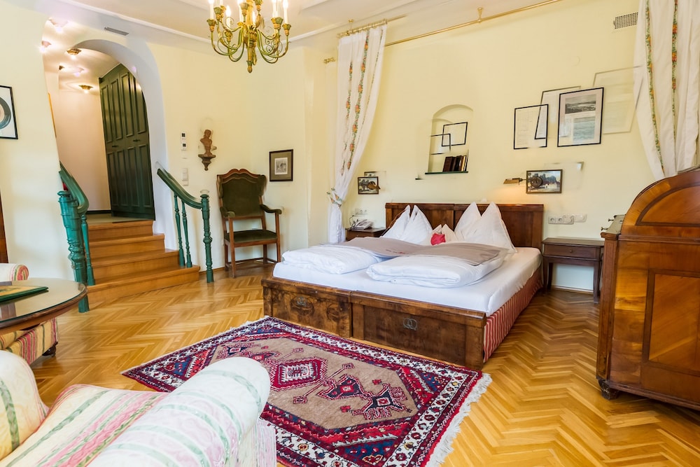 Hotel Schloss Leonstain 15/50