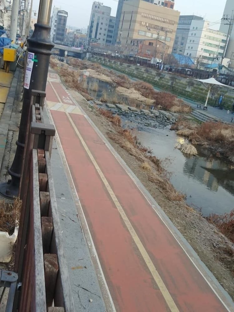 Dongdaemun Neighbors 51/57