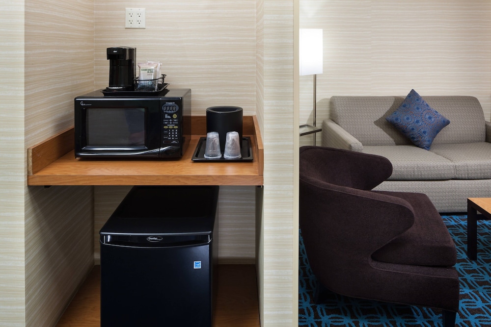 Fairfield Inn Suites Phoenix Chandler Fashion Center 47/65