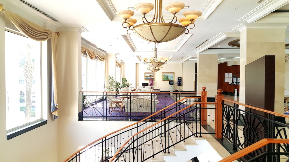 Ic Hotels Airport 7/69