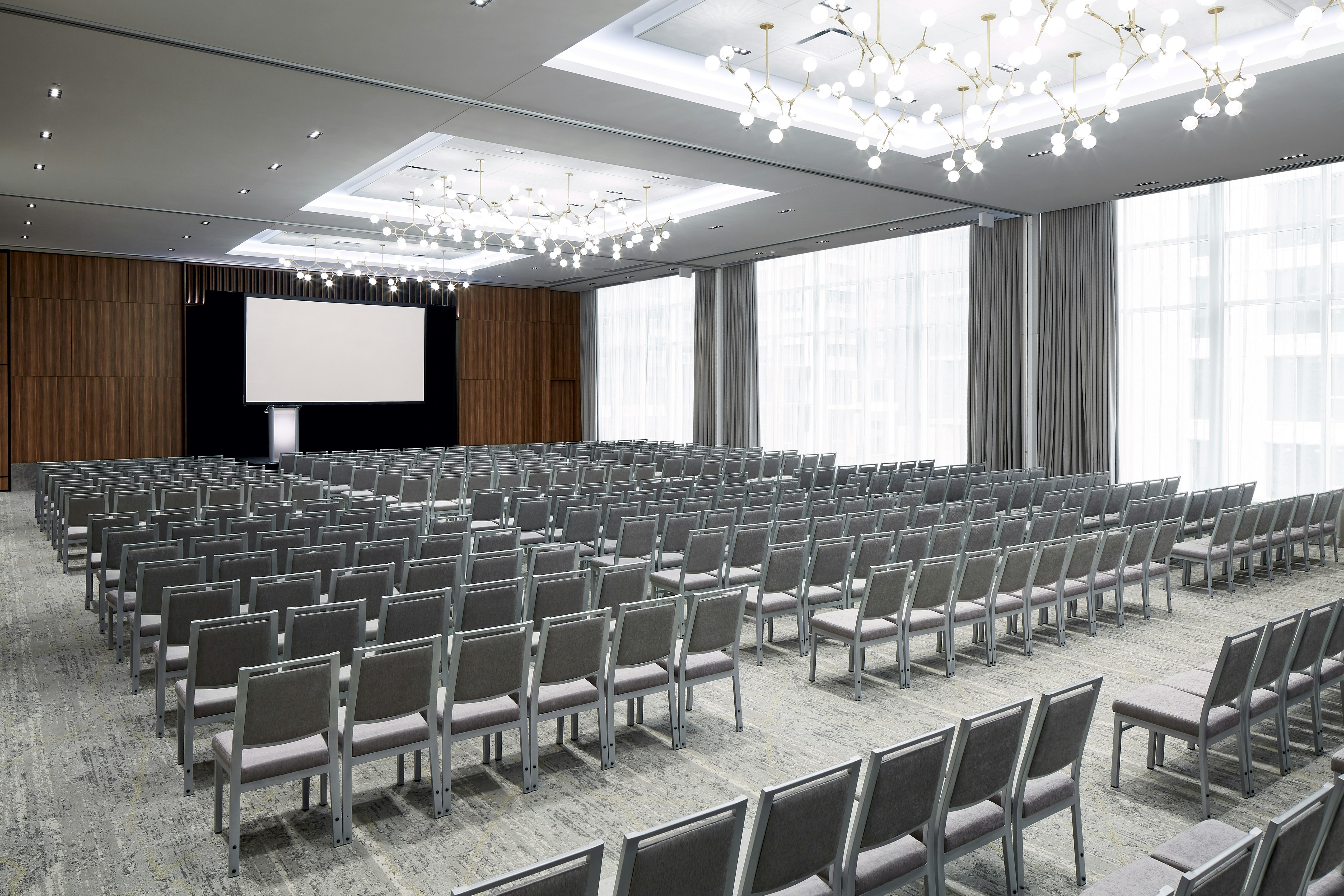 Hilton Garden Inn Montreal Midtown 35/43