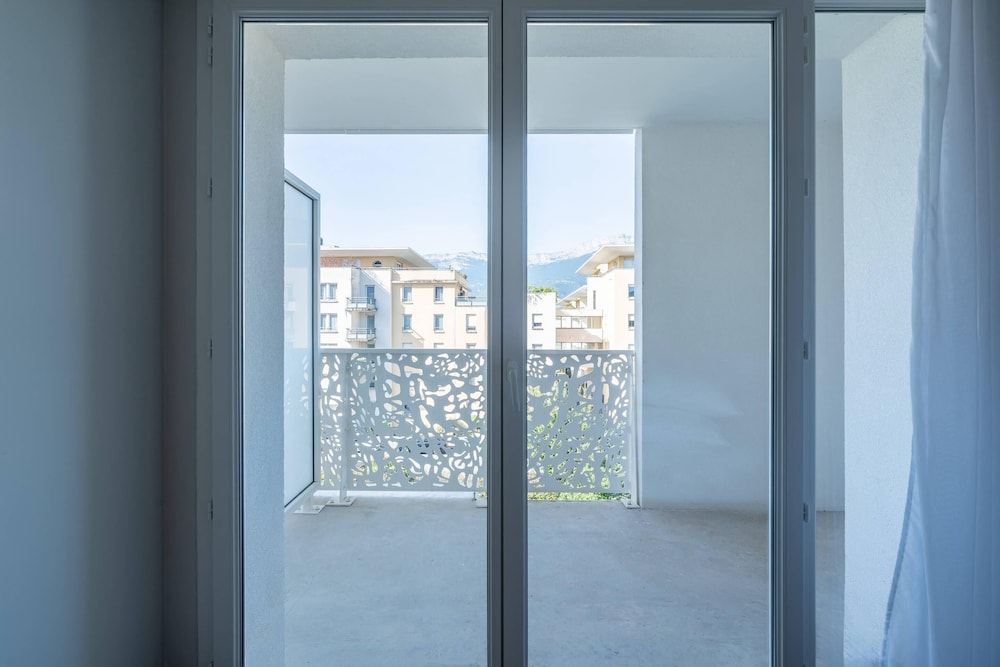 Quality Aparthotel Grenoble Sud photo2