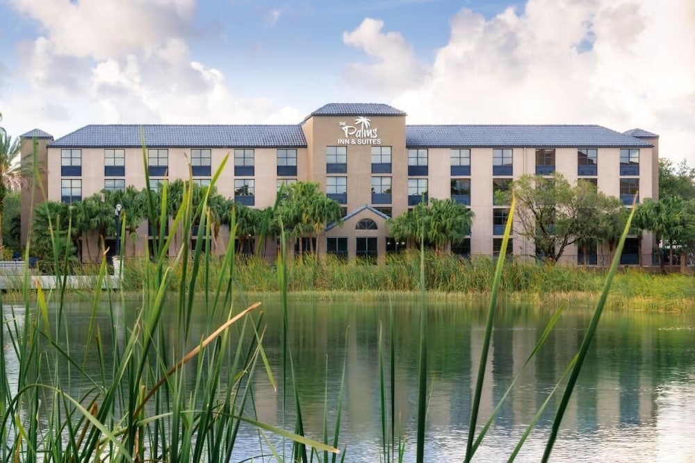 The Palms Inn & Suites 35/45