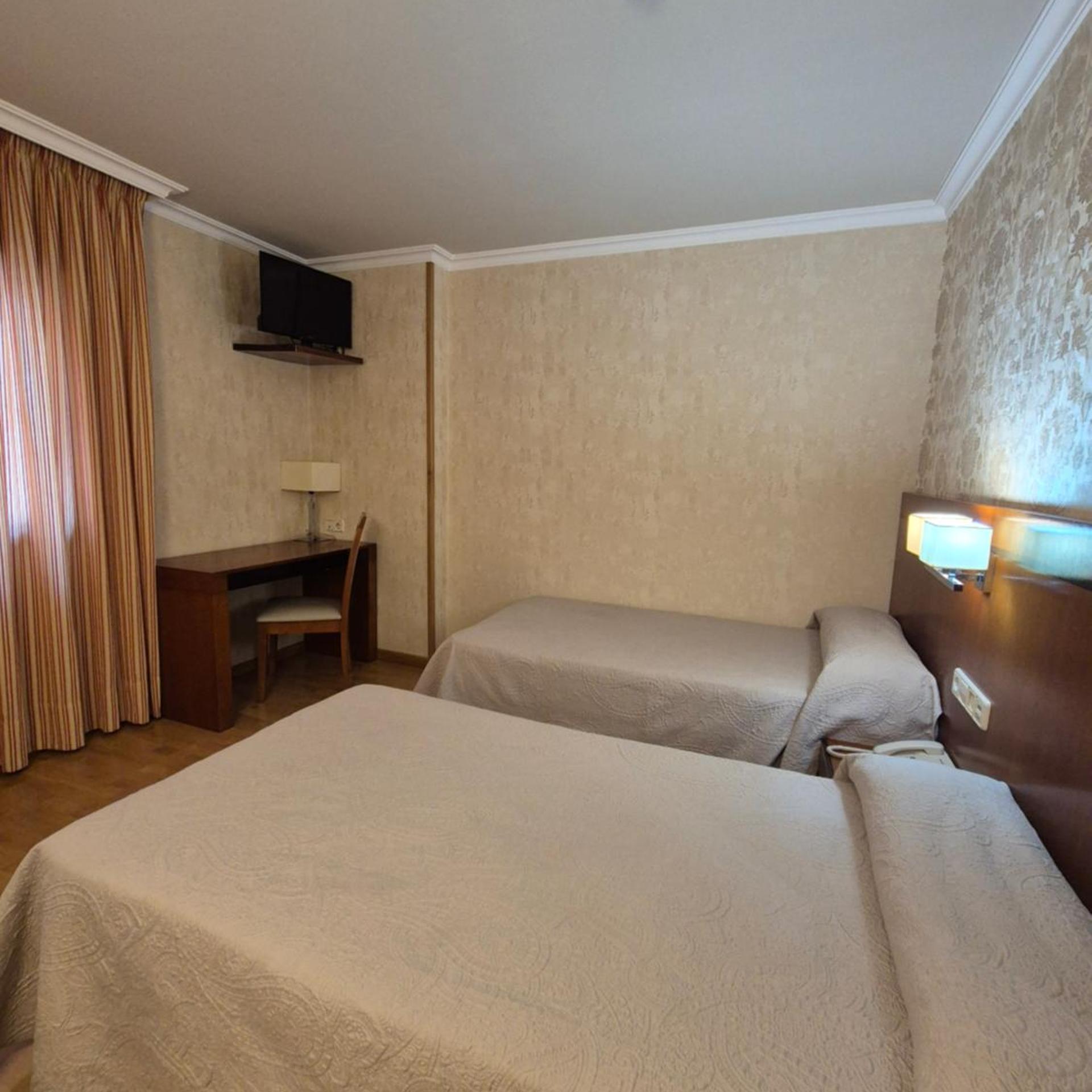 Hotel HHB Pontevedra Confort 28/58