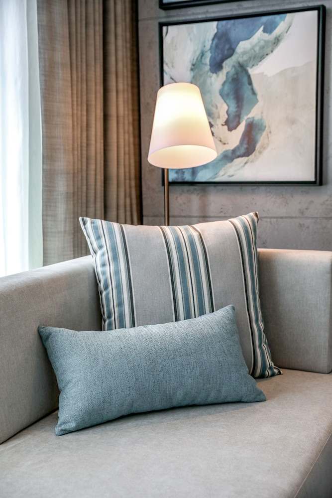 Mercure Dubai Gold District 38/53
