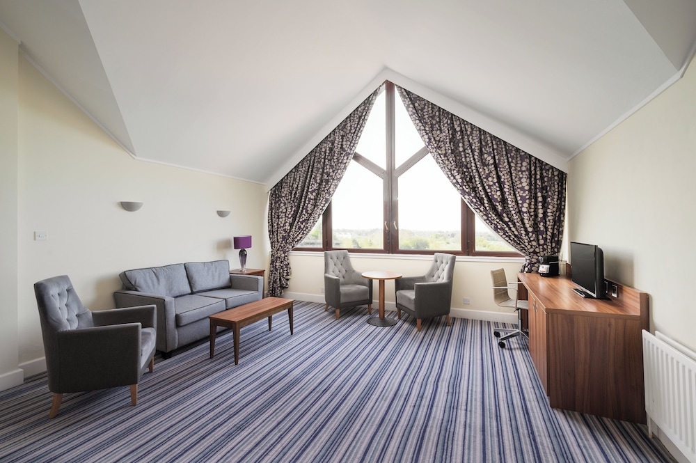 Holiday Inn Glasgow East Kilbride 53/71