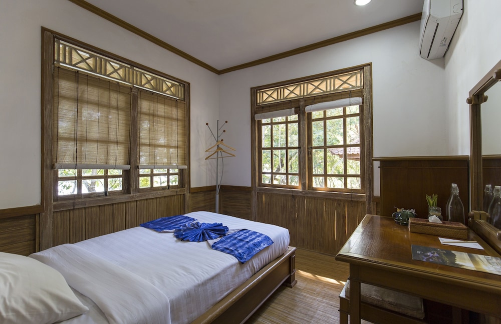 Menjangan Ecolodge 8/50