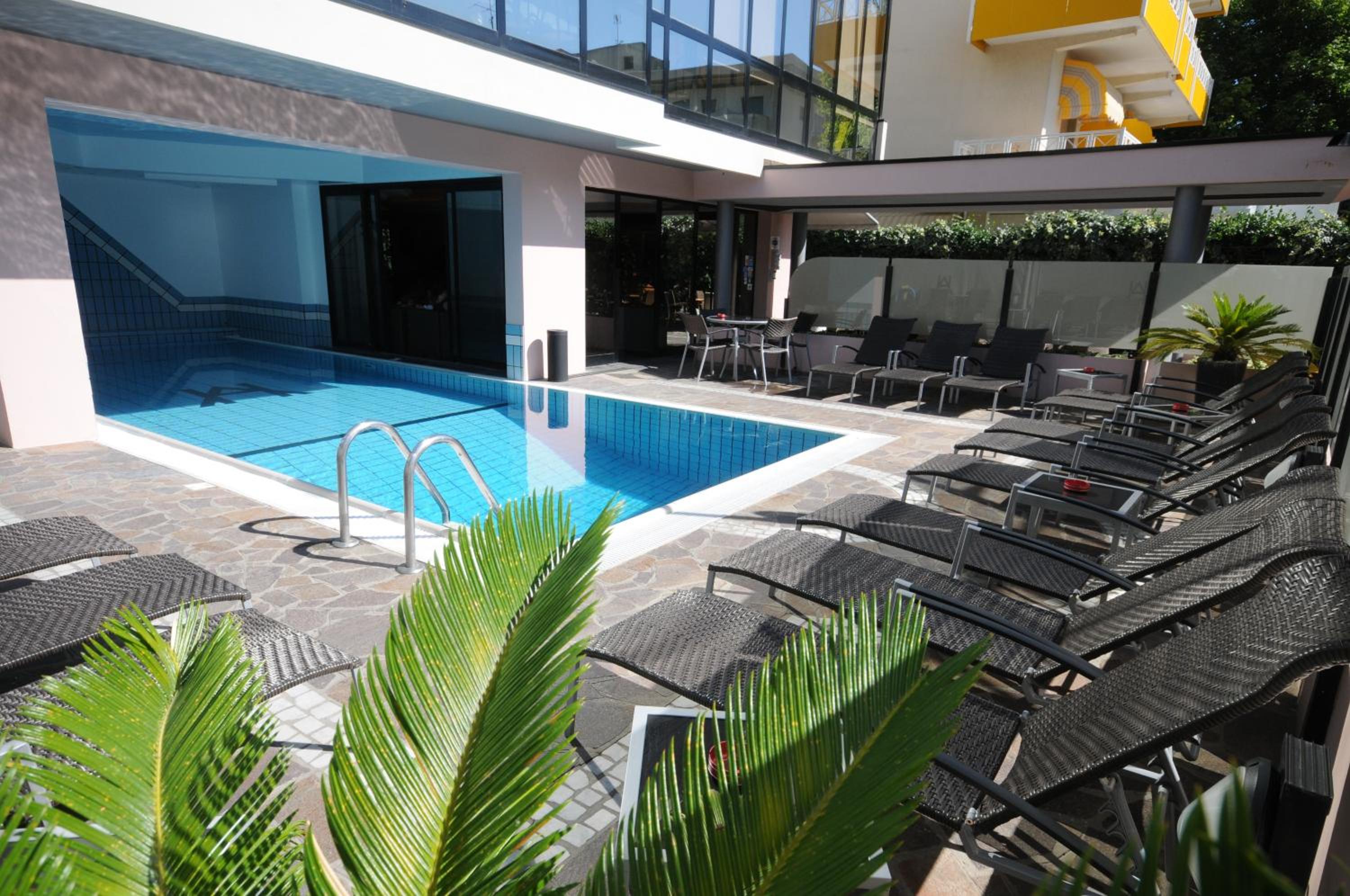 Hotel Ambassador 44/49