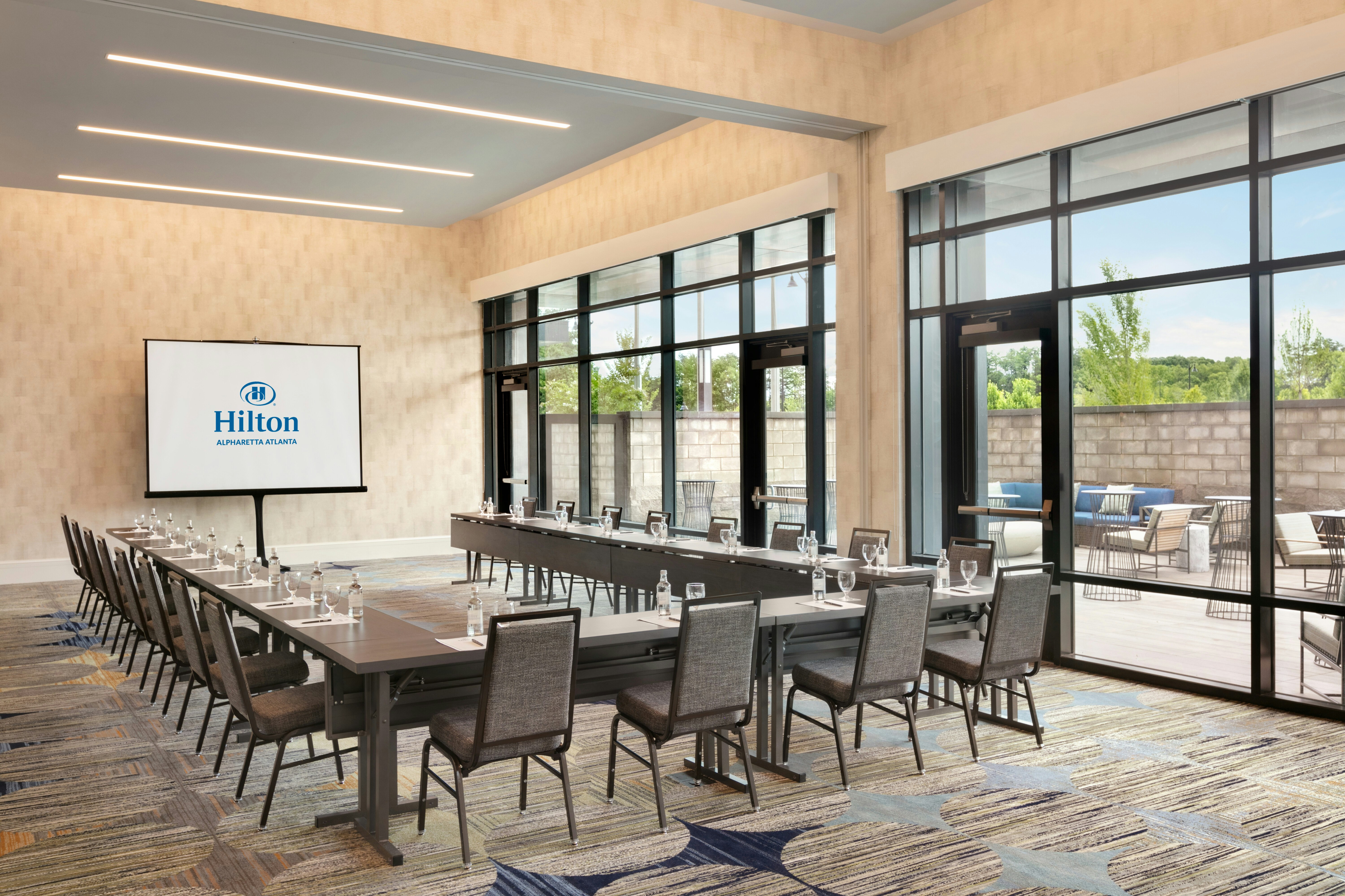 Hilton Alpharetta Atlanta 32/37