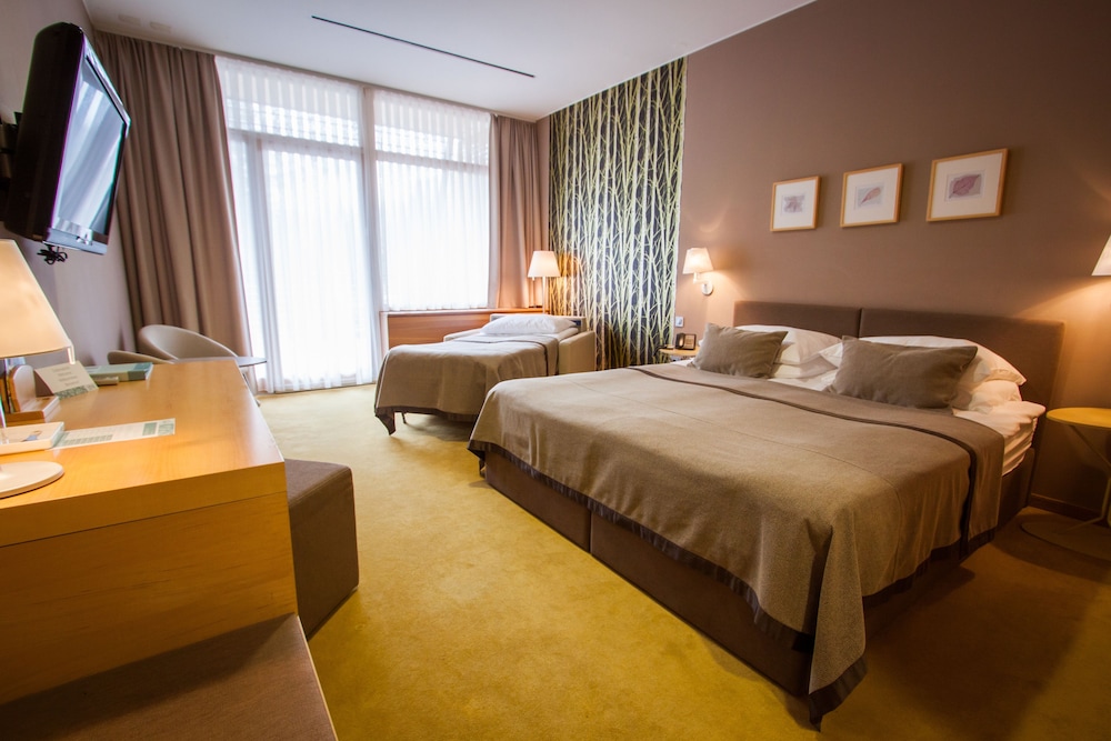 Hotel Spik 3 Star 23/74