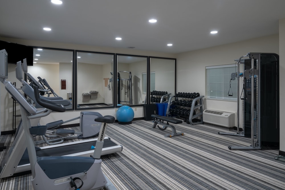 Candlewood Suites Auburn 24/44