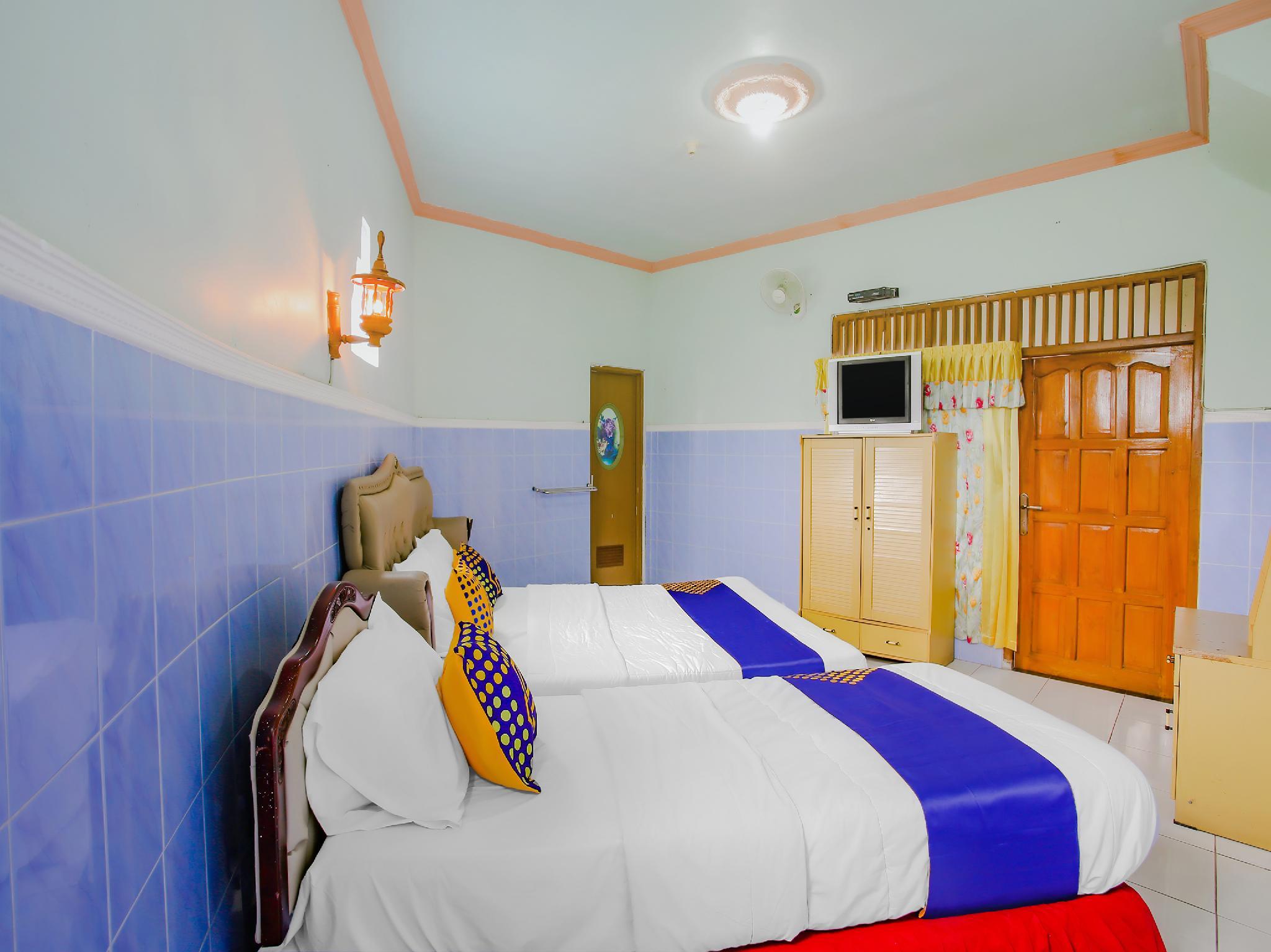 SPOT ON 90100 Hotel Kediri Bandungan 9/20