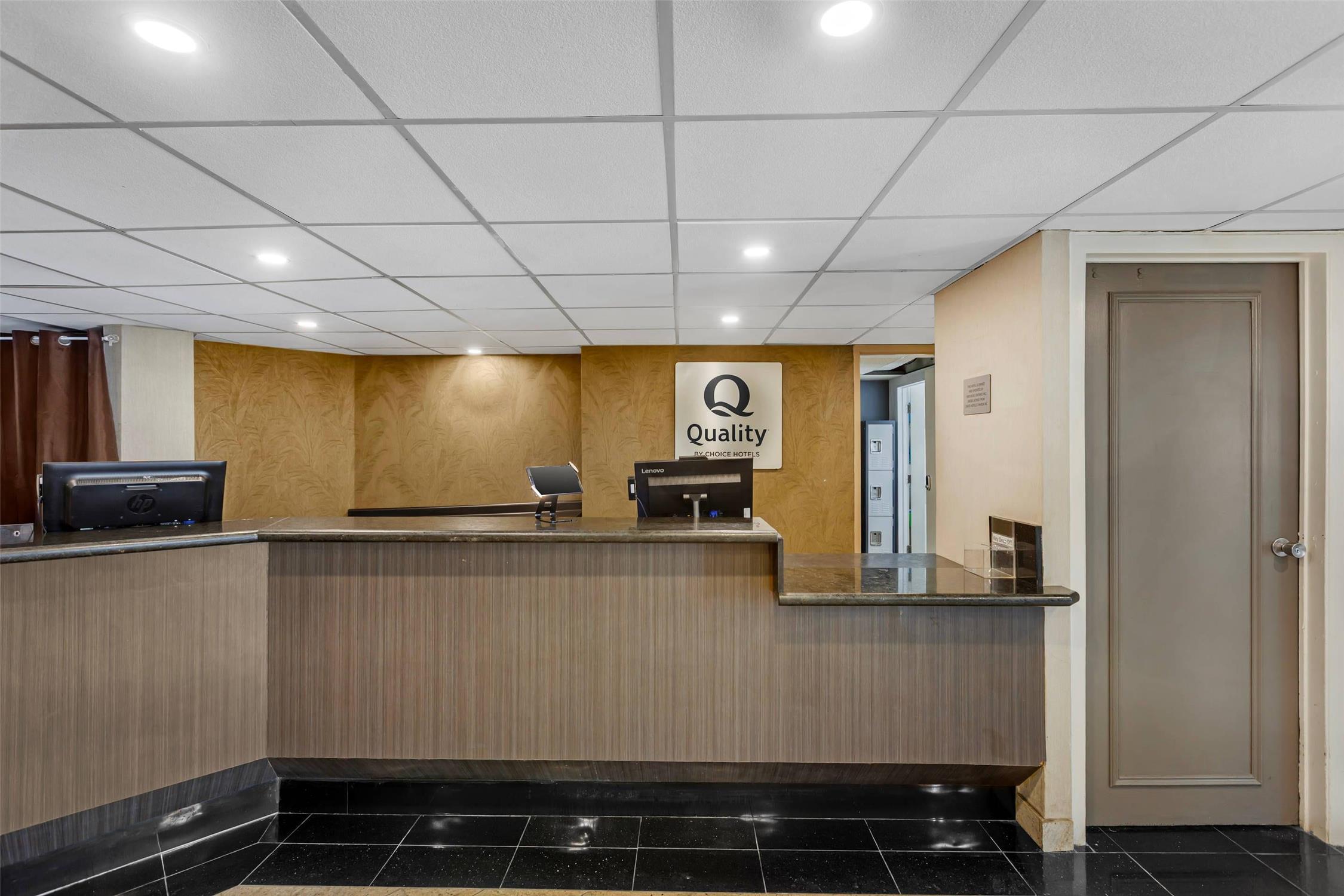 Quality Inn & Suites Mississauga 6/41