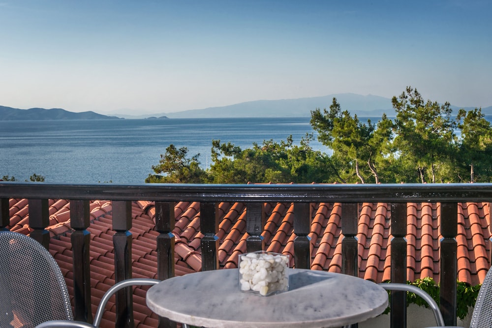 Leandros Hotel 41/50