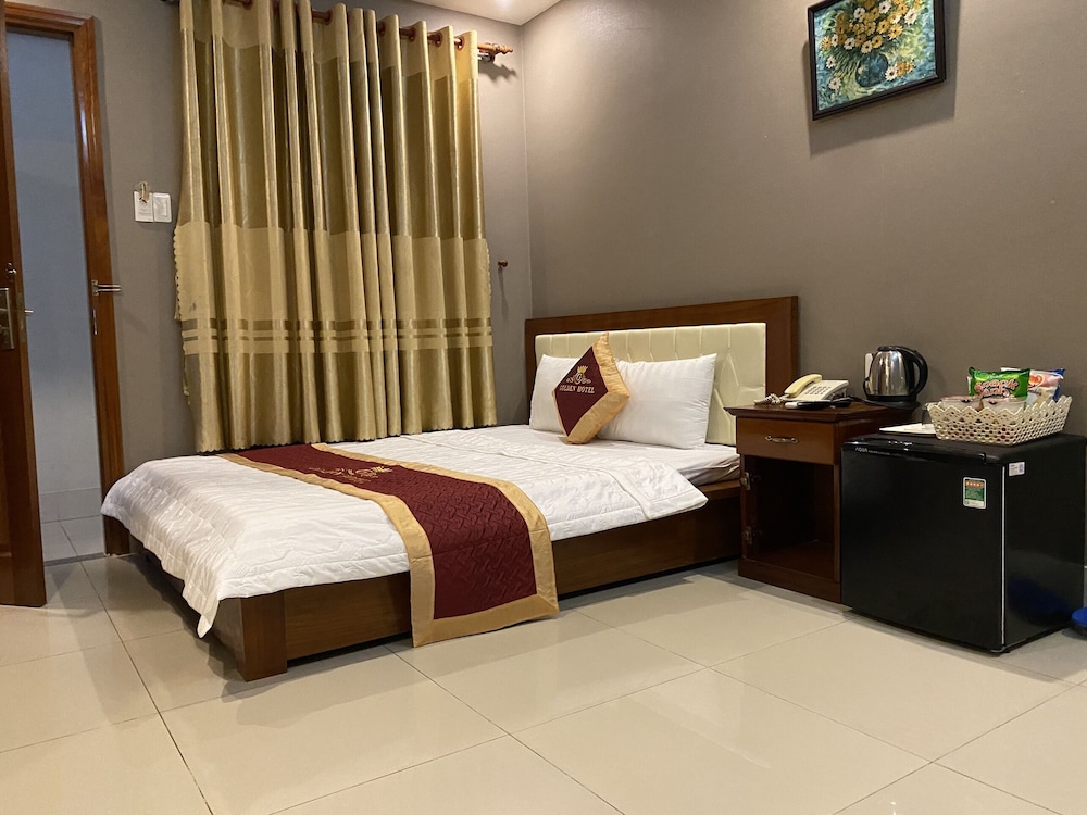 Golden Hotel Vung Tau 8/18