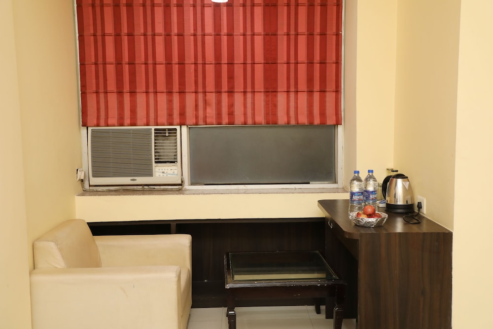 Hotel Dolphin International 5/72