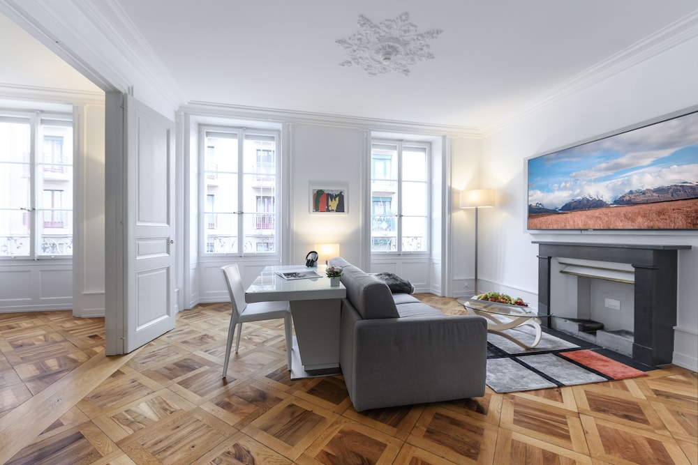Swiss Luxury Apartments 35/47