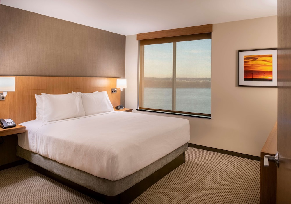 Hyatt Place East Moline/Quad Cities 21/54