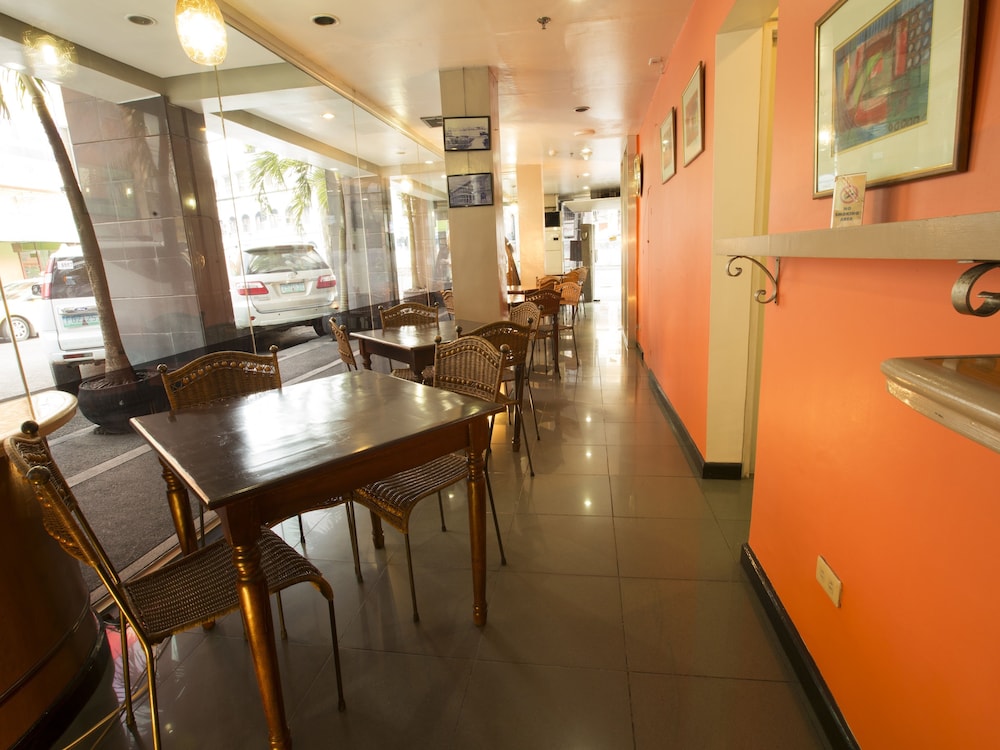 Harbor Town Hotel 32/50