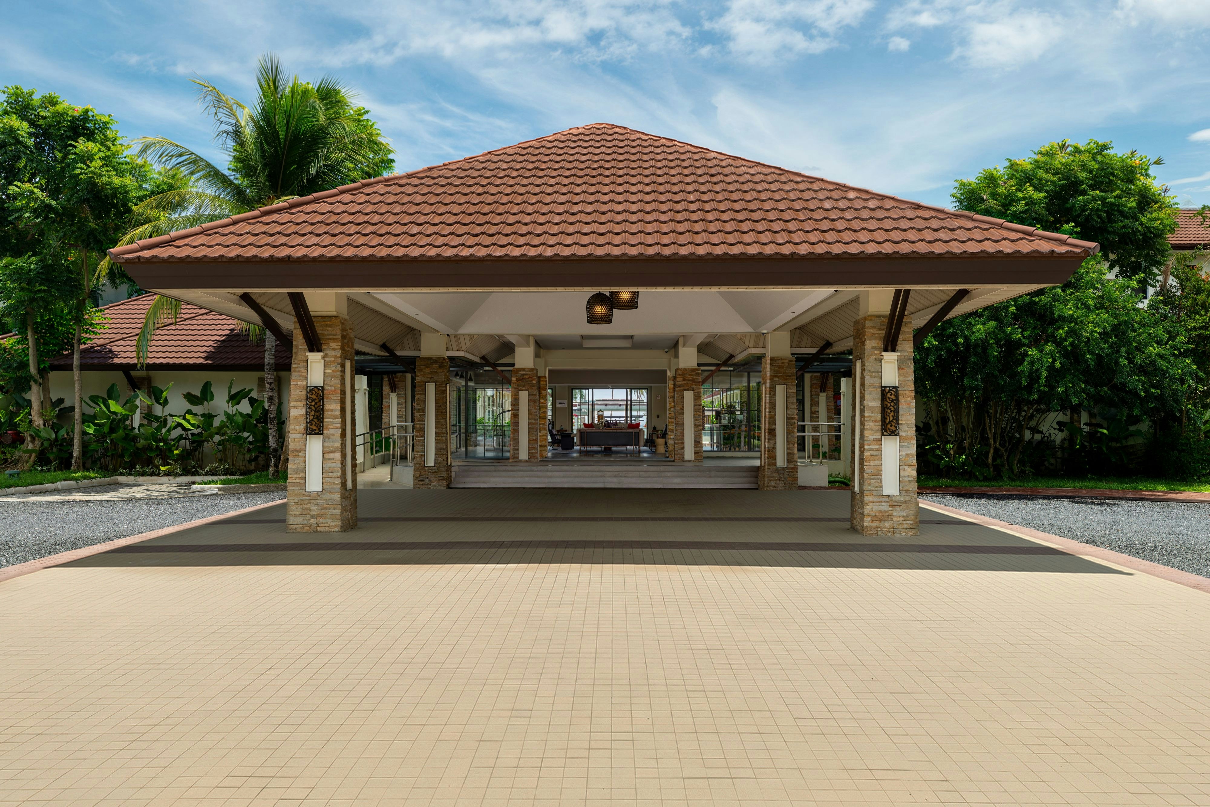 Four Points by Sheraton Palawan Puerto Princesa 12/21