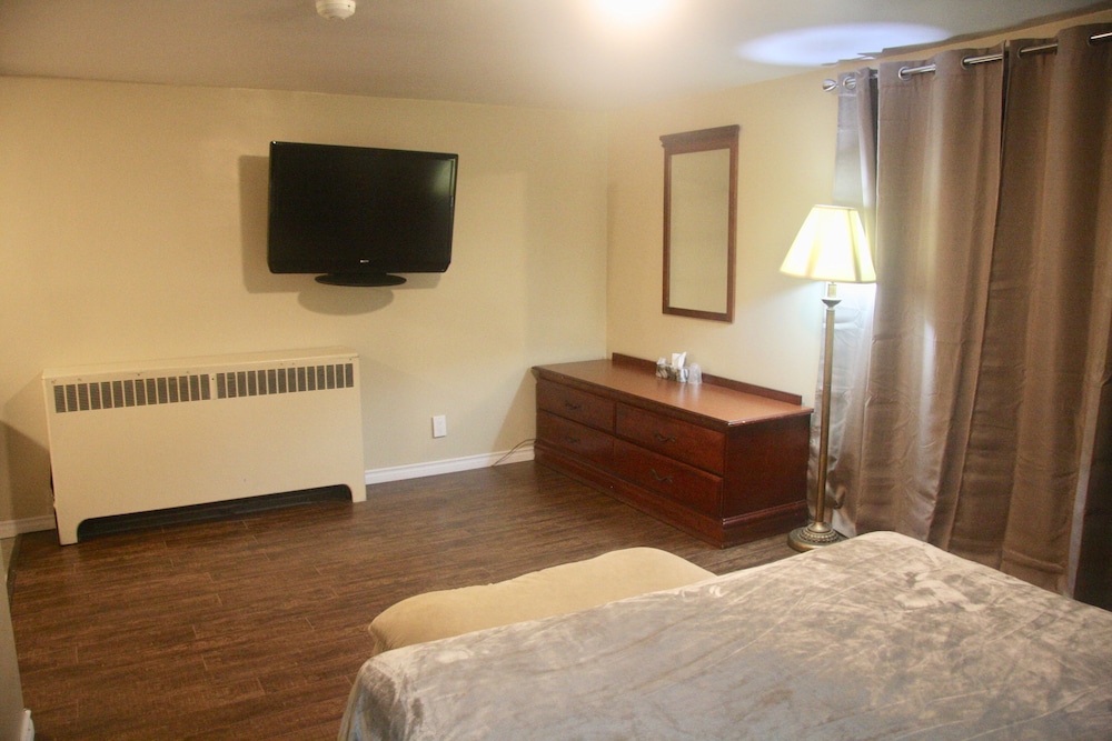 American Plaza Motel 15/31