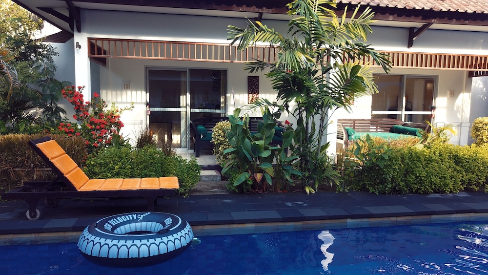 Gili Palms Resort 12/67